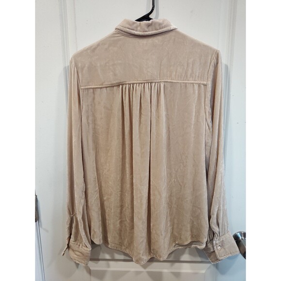 Women's Thread & Supply Velvet Long Sleeve Button Down Shirt Champagne Small - Picture 2 of 5